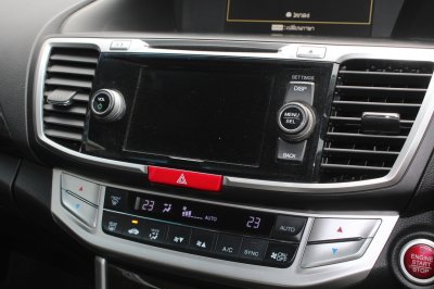 HONDA ACCORD 2.0 EL AT YEAR 2015