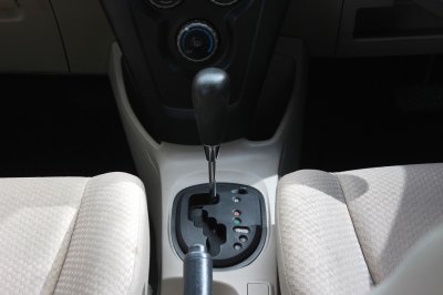 TOYOTA VIOS 1.5 E AT YEAR 2009