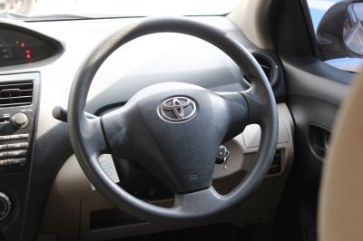 TOYOTA VIOS 1.5 E AT YEAR 2009