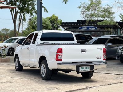 TOYOTA VIGO cab 2.7 CNG MT ปี 2013