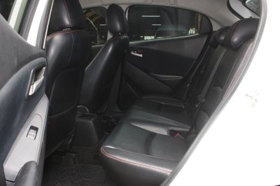MAZDA 2 1.3 sport high hatchback AT ปี 2017 MAZDA 2 1.3 sport high hatchback AT ปี 2017