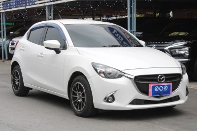 MAZDA 2 1.3 sport high hatchback AT ปี 2017 MAZDA 2 1.3 sport high hatchback AT ปี 2017