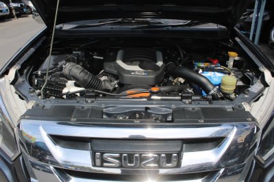 ISUZU DMAX 4ประตู 1.9 Hi-lander Z ปี 2017