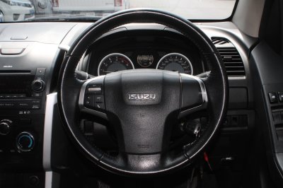 ISUZU DMAX 4ประตู 1.9 Hi-lander Z ปี 2017