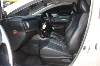 TOYOTA ALTIS 1.8 E Sport  AT YEAR 2018