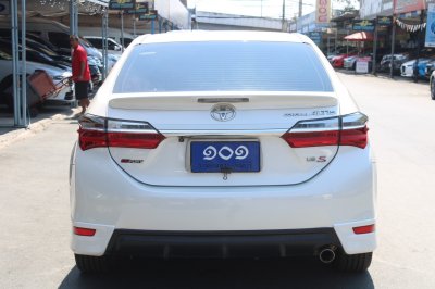 TOYOTA ALTIS 1.8 E Sport  AT YEAR 2018