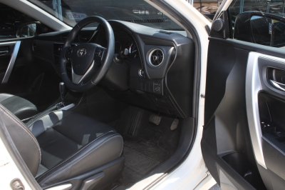 TOYOTA ALTIS 1.8 E Sport  AT YEAR 2018