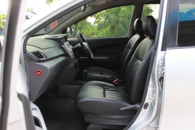 TOYOTA AVANZA 1.5 S AT ปี 2013