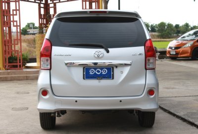 TOYOTA AVANZA 1.5 S AT ปี 2013