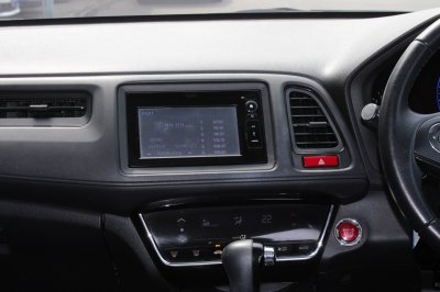HONDA HRV 1.8 E AT YEAR 2017 HONDA HRV 1.8 E AT YEAR 2017
