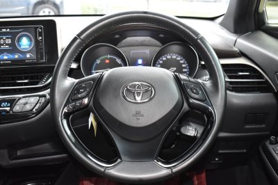 TOYOTA CHR 1.8 HV HI (Hybrid) AT ปี 2020