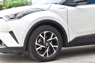 TOYOTA CHR 1.8 HV HI (Hybrid) AT ปี 2020