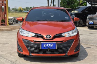 TOYOTA YARIS 1.2 E AT YEAR 2018