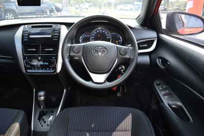 TOYOTA YARIS 1.2 E AT YEAR 2018