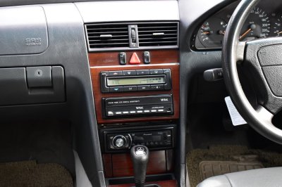 BENZ C200 2.0 classic AT ปี 1997