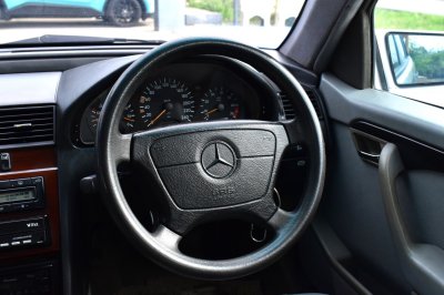 BENZ C200 2.0 classic AT ปี 1997