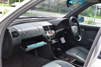 BENZ C200 2.0 classic AT ปี 1997