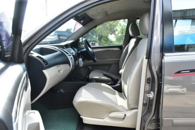 MITSUBISHI PAJERO 2.4 GLS MT YEAR 2014