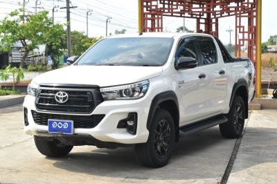 TOYOTA REVO REVO 4ประตู 2.8 ROCCO AT ปี 2019