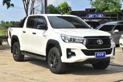 TOYOTA REVO REVO 4ประตู 2.8 ROCCO AT ปี 2019