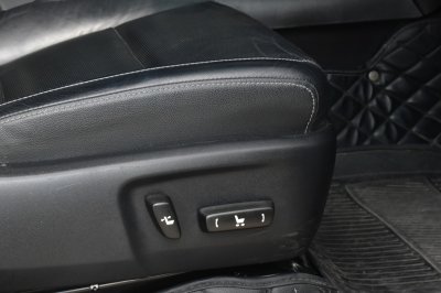 TOYOTA REVO REVO 4ประตู 2.8 ROCCO AT ปี 2019