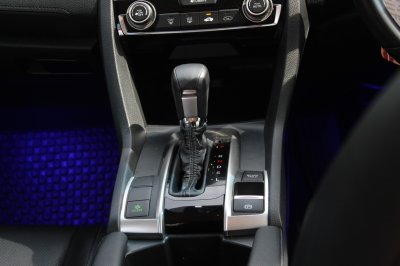 HONDA CIVIC 1.8 EL AT YEAR 2020 HONDA CIVIC 1.8 EL AT YEAR 2020