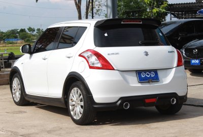 SUZUKI SWIFT 1.2 GLX AT YEAR 2017