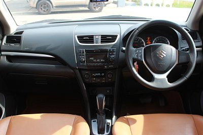 SUZUKI SWIFT 1.2 GLX AT YEAR 2017