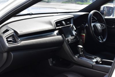 HONDA CIVIC  1.5 turbo RS HATCHBACK (FK) AT YEAR 2021 HONDA CIVIC  1.5 turbo RS HATCHBACK (FK) AT YEAR 2021