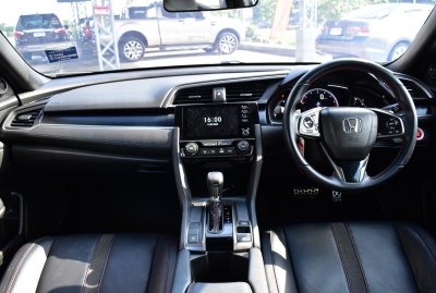 HONDA CIVIC  1.5 turbo RS HATCHBACK (FK) AT YEAR 2021