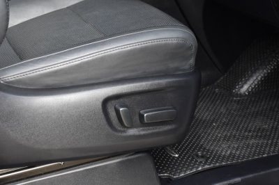 TOYOTA ALPHARD 2.5 S C Package AT ปี 2023