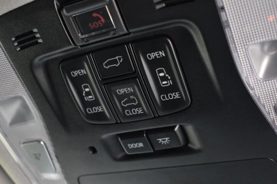 TOYOTA ALPHARD 2.5 S C Package AT ปี 2023