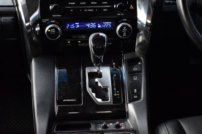 TOYOTA ALPHARD 2.5 S C Package AT ปี 2023