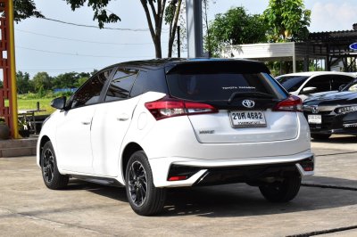 TOYOTA YARIS 1.2 SPORT PREMIUM AT ปี 2022