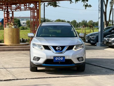 NISSAN XTRAIL 2.0 Hybrid AT ปี 2017
