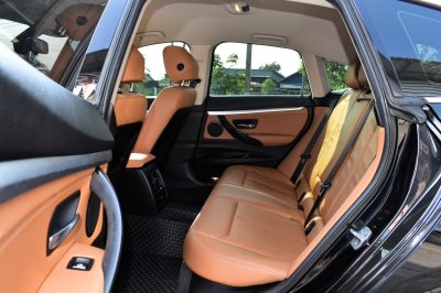 BMW 320d 2.0 GT LUXURY AT YEAR 2019