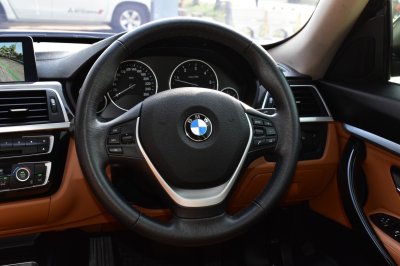 BMW 320d 2.0 GT LUXURY AT YEAR 2019