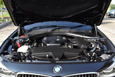 BMW 320d 2.0 GT LUXURY AT YEAR 2019