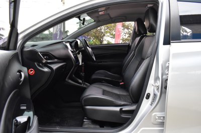 TOYOTA YARIS ATIV 1.2 sport AT YEAR 2020