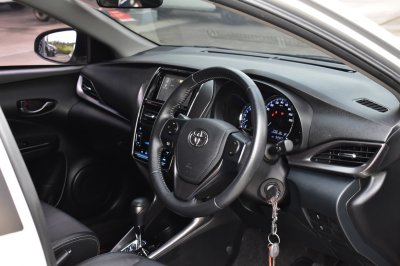 TOYOTA YARIS ATIV 1.2 sport AT YEAR 2020