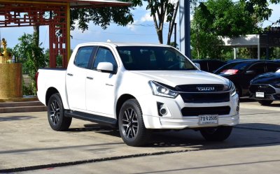 ISUZU DMAX 4dr 3.0 Hi-lander stealth Z-Prestige AT YEAR 2019