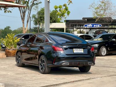 MG 5 1.5 X sunroof	AT YEAR 2021