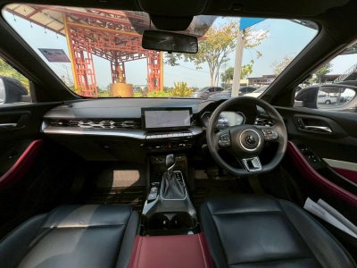 MG 5 1.5 X sunroof	AT YEAR 2021