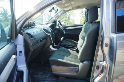 ISUZU  DMAX cab 1.9 Hi-lander L MT YEAR 2019