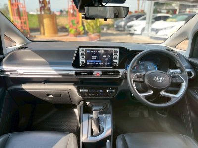 HYUNDAI STARGAZER 1.5 smart 6 AT YEAR 2024