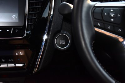 ISUZU MU-X 1.9 ELEGANT 2WD AT YEAR 2024