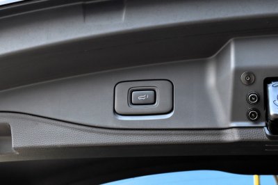 ISUZU MU-X 1.9 ELEGANT 2WD AT YEAR 2024