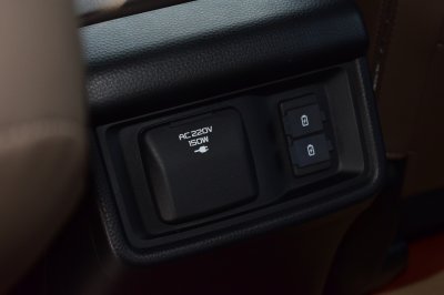 ISUZU MU-X 1.9 ELEGANT 2WD AT YEAR 2024