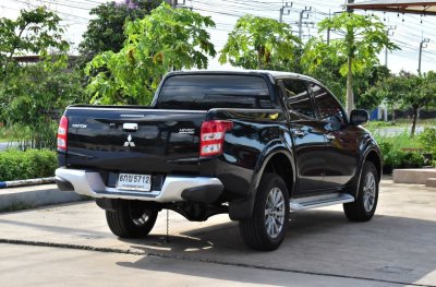 MITSUBISHI TRITON 4ประตู 2.4 GLS LTD PLUS MT ปี 2017