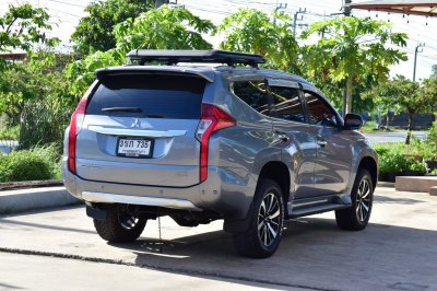 MITSUBISHI PAJERO 2.4 GT PREMIUM 4WD AT YEAR 2015